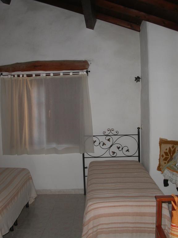 Locanda La Rosa Pauli Arbarei Экстерьер фото