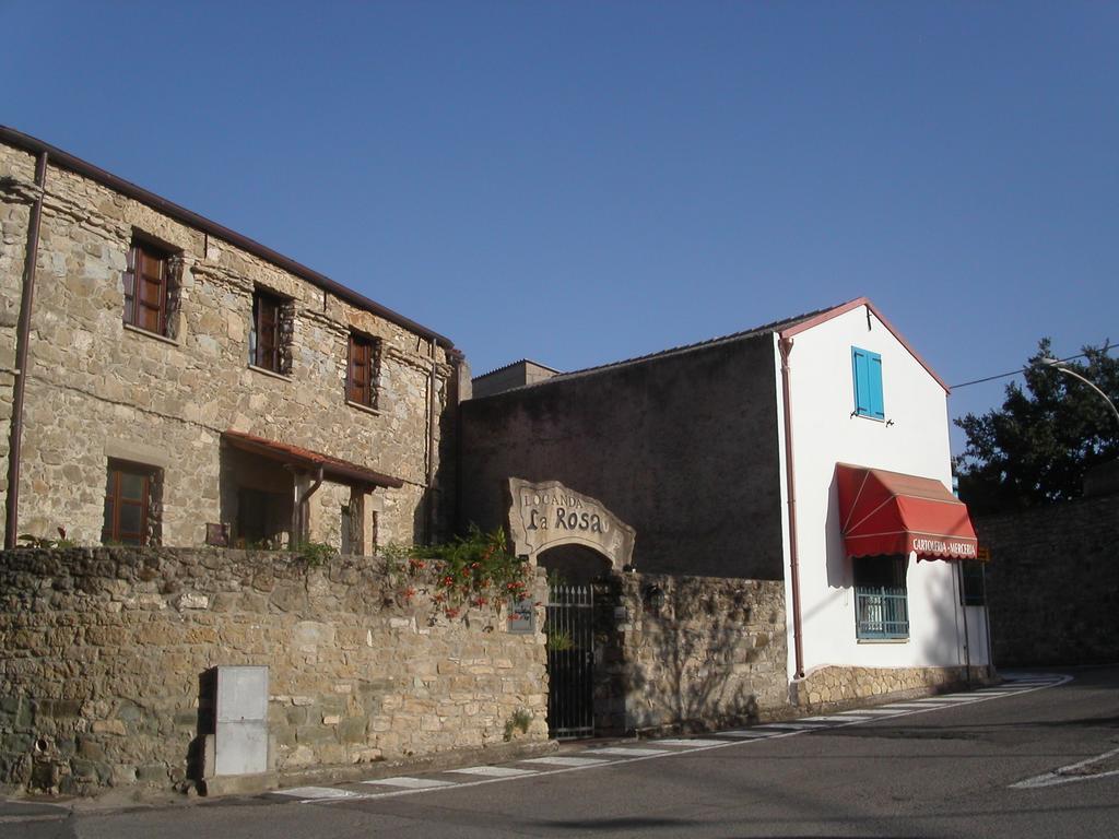 Locanda La Rosa Pauli Arbarei Экстерьер фото